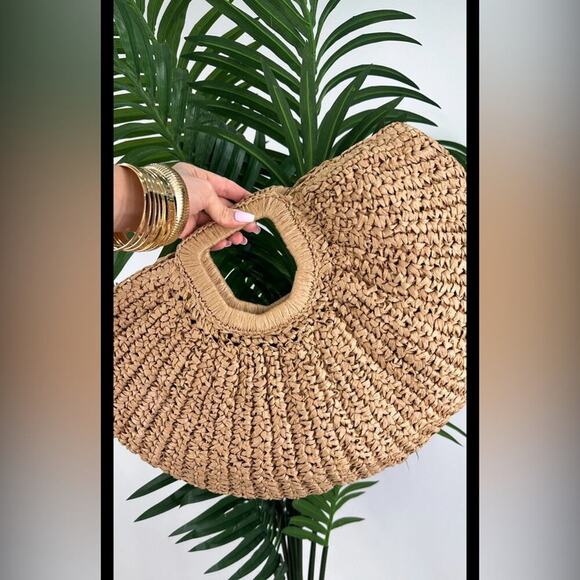 Ramla Bohemian Tan Hobo Straw Bag Half moon
Round Women Handbags Half moon - Picture 2 of 4